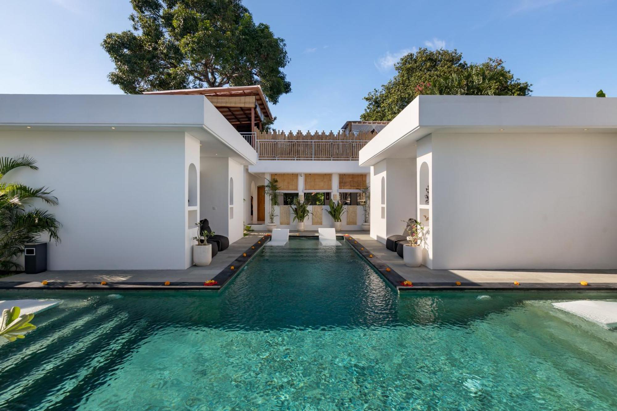 Villa Kelolyne Семиняк Екстериор снимка